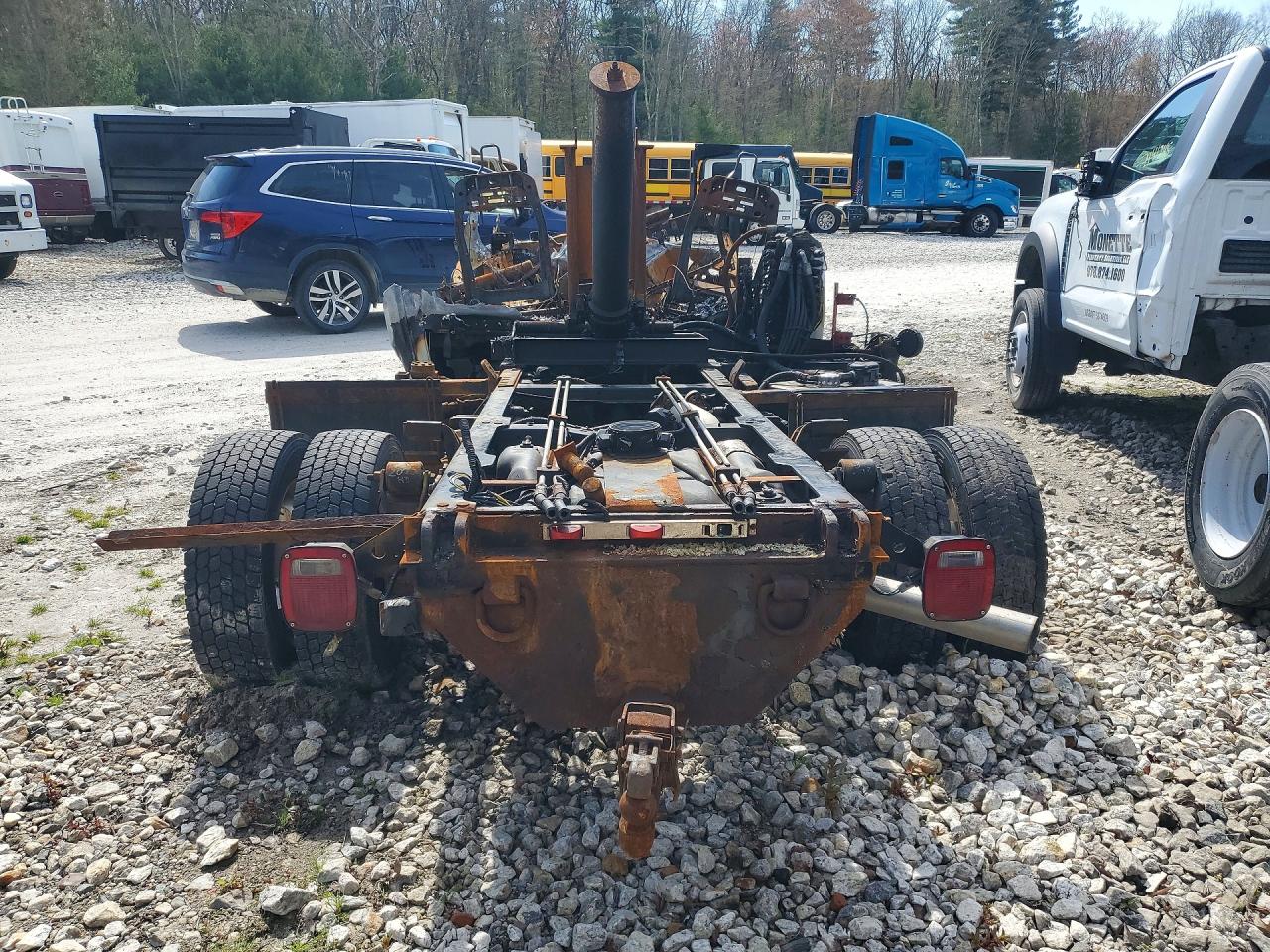 2020 Ford F550 VIN 1FDUF5HT7LDA04163 photo 6