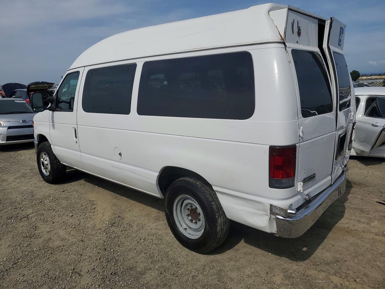 2008 Ford Econoline VIN 1FTNE24WX8DA02652 photo 2