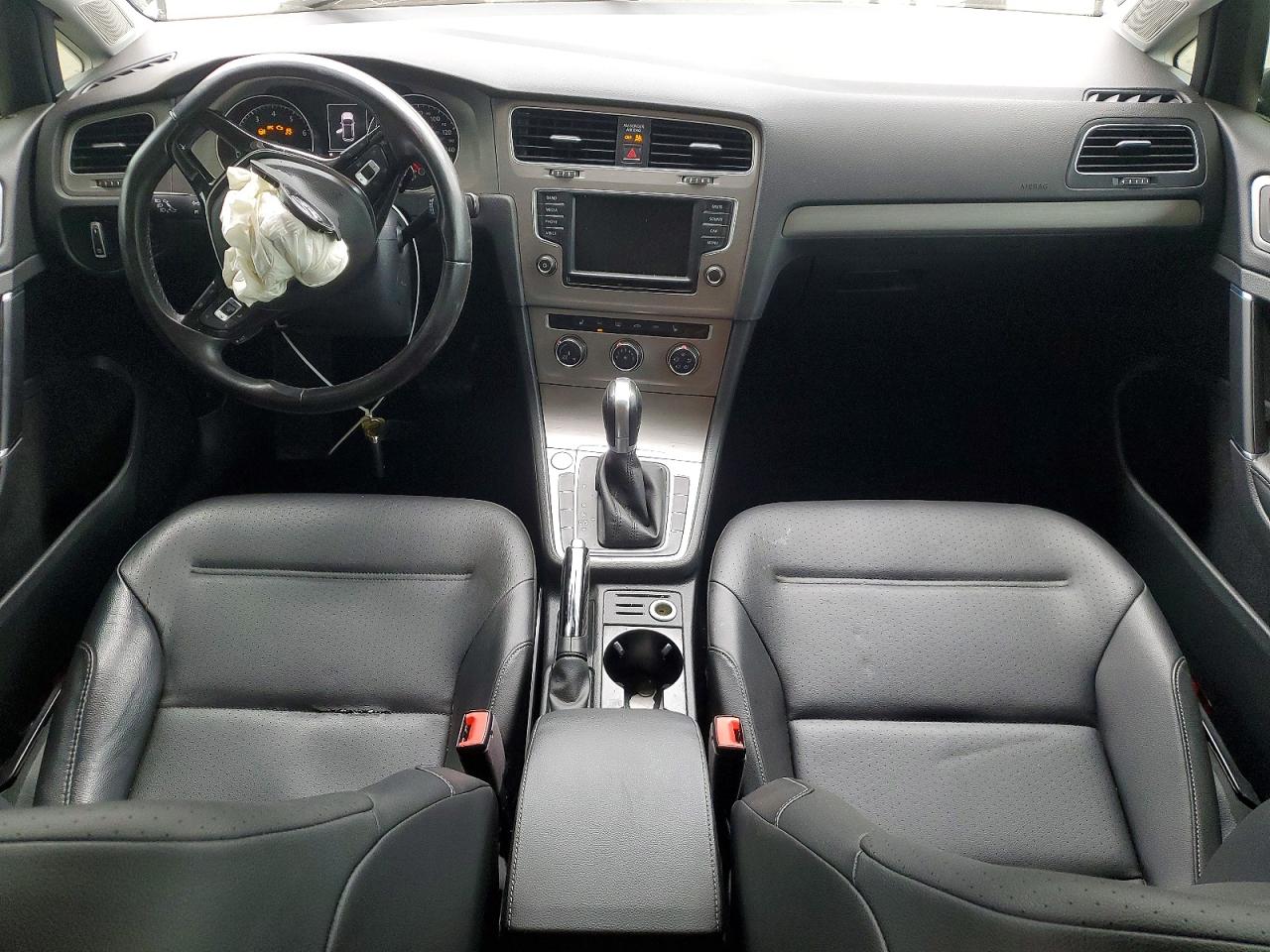 2017 Volkswagen Golf VIN 3VW217AU3HM041082 photo 8