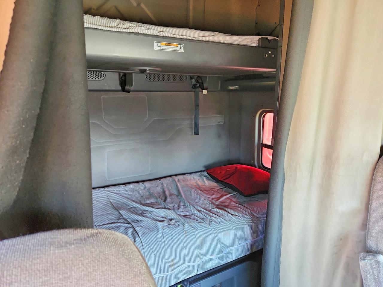 2017 FREIGHTLINER All other VIN 3AKJGLDR2HSHZ6853 photo 6