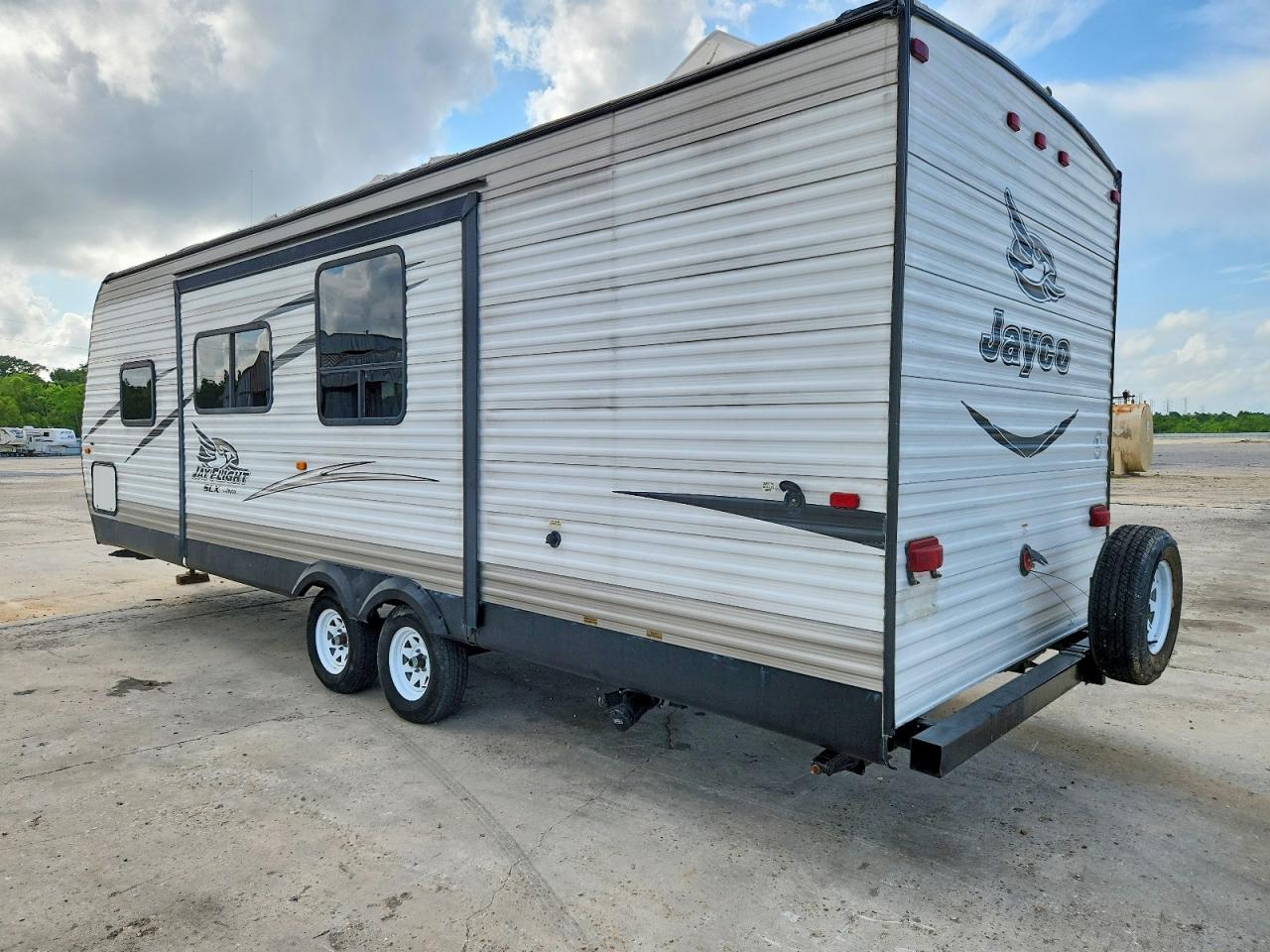 2016 JAYCO All models VIN 1UJBJ0BP9G17W0254 photo 3