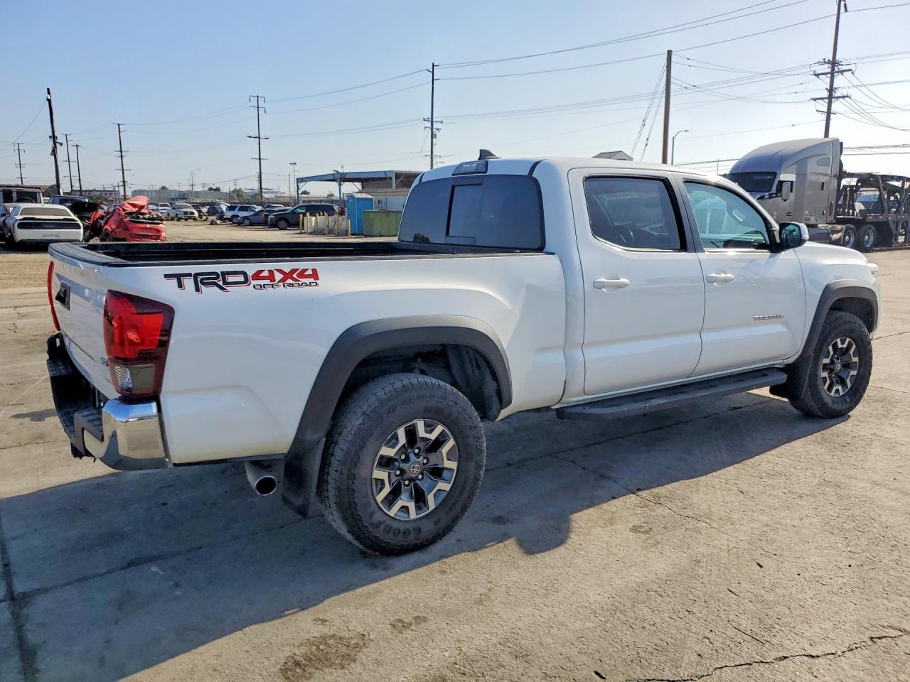 2019 Toyota Tacoma VIN 3TMDZ5BN8KM078510 photo 3