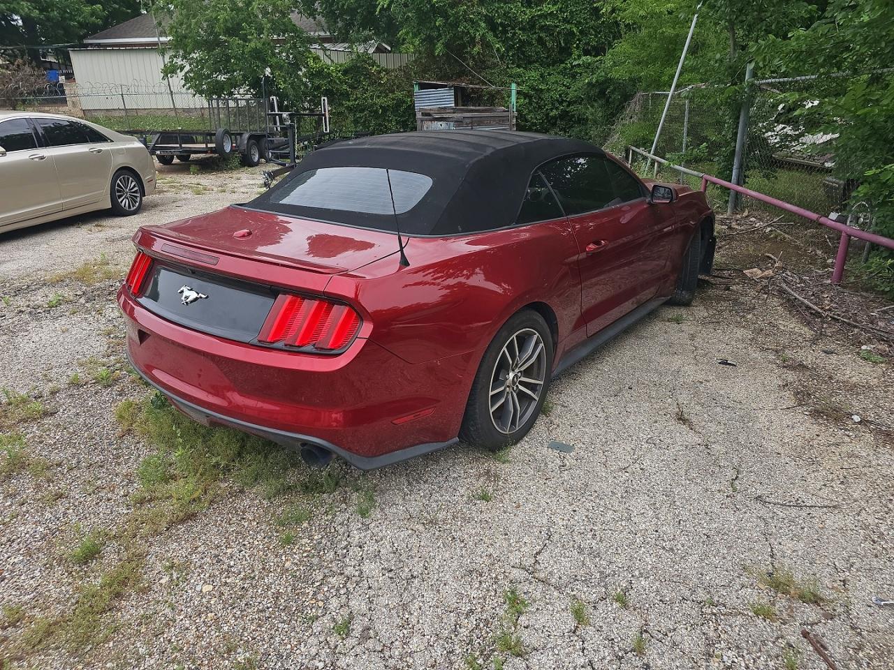 2017 Ford All models VIN 1FATP8UHXH5310863 photo 4