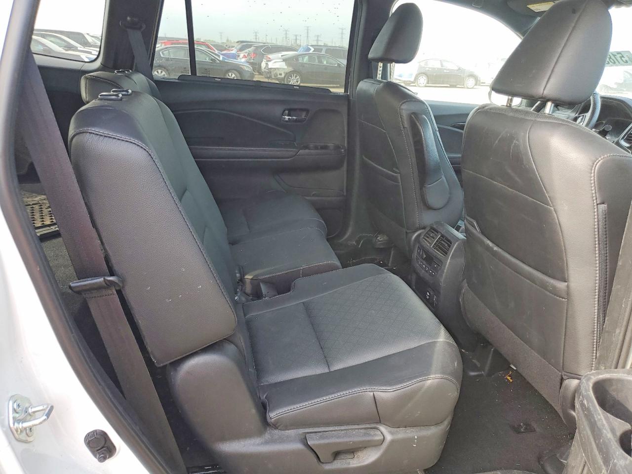 2021 Honda Passport VIN 5FNYF8H05MB028145 photo 10