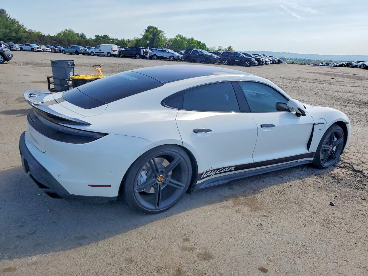2023 Porsche Taycan VIN WP0AD2Y18PSA47294 photo 3