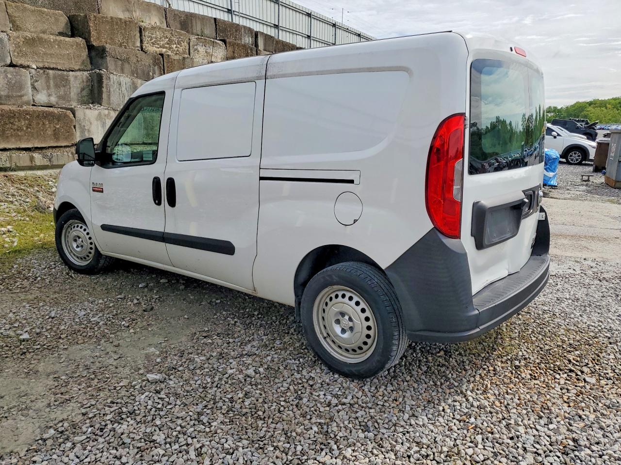 2021 RAM Promaster VIN ZFBHRFAB1M6T21658 photo 2