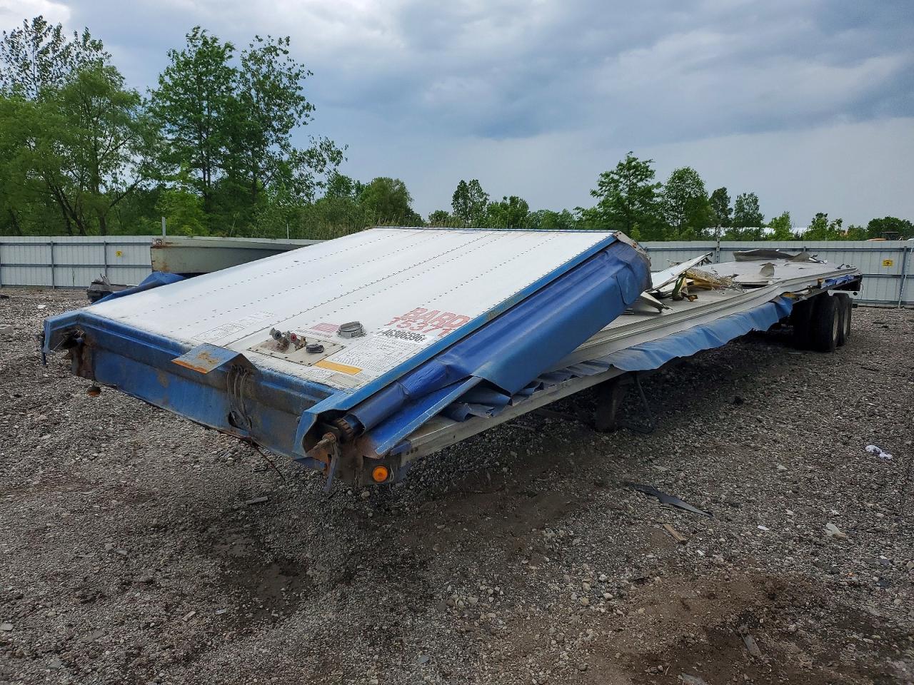 2007 UTILITY Dry freigh VIN 1UYTS25387A921801 photo 2