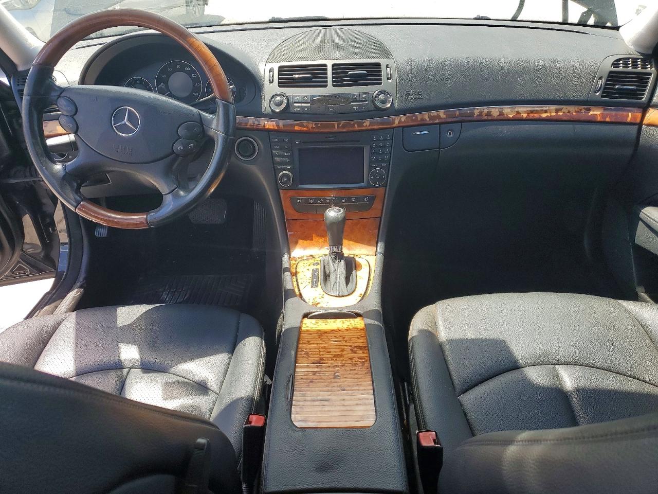 2009 Mercedes-Benz E-class VIN WDBUF87X49B431751 photo 8