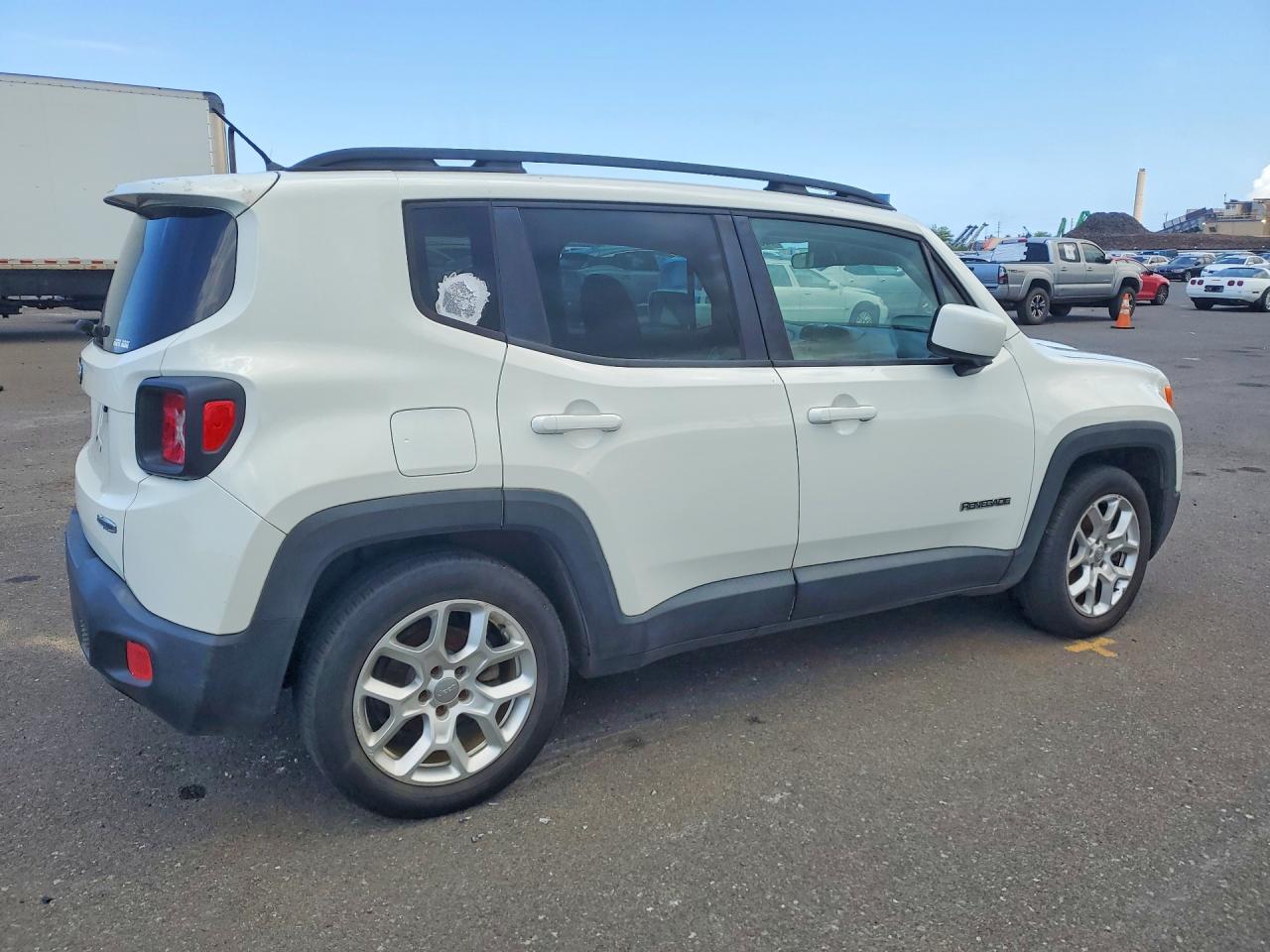 2015 Jeep Renegade VIN ZACCJABT1FPB94435 photo 3