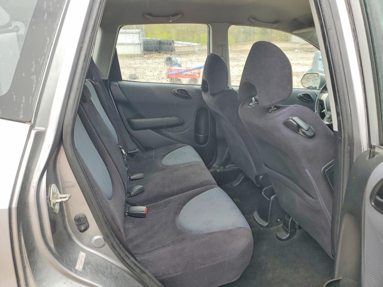 2008 Honda Fit VIN JHMGD376X8S044827 photo 10