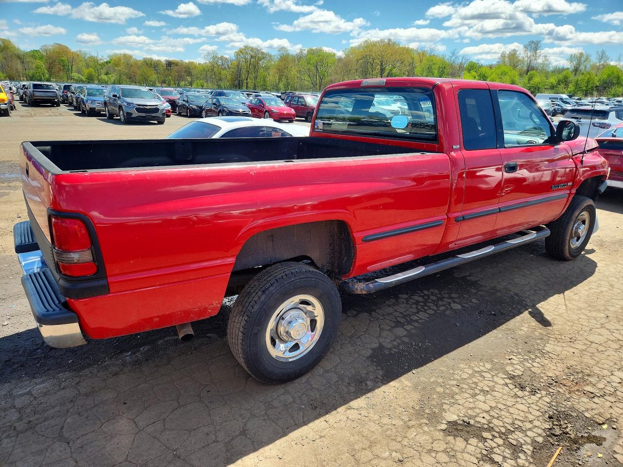 1999 Dodge Ram 2500 VIN 1B7KF23Z6XJ517322 photo 3