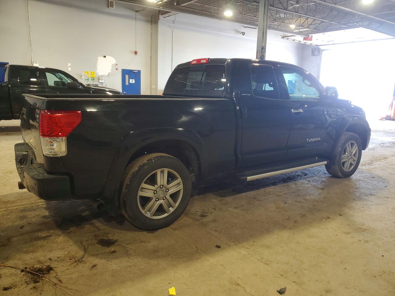 2013 Toyota Tundra VIN 5TFBY5F14DX277682 photo 3