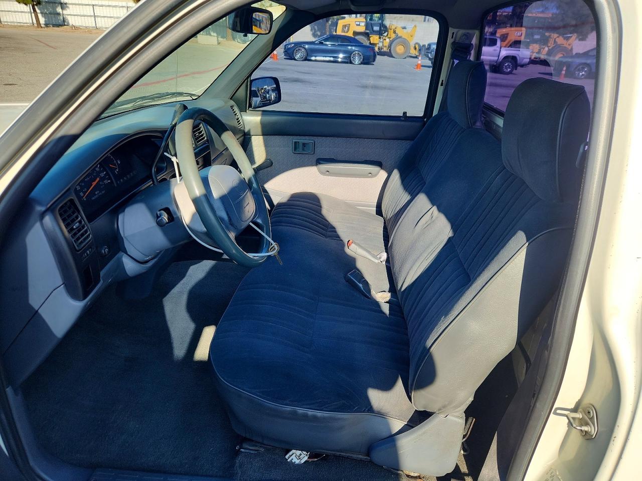 1995 TOYOTA Tacoma VIN 4TAUN41B5SZ012729 photo 7
