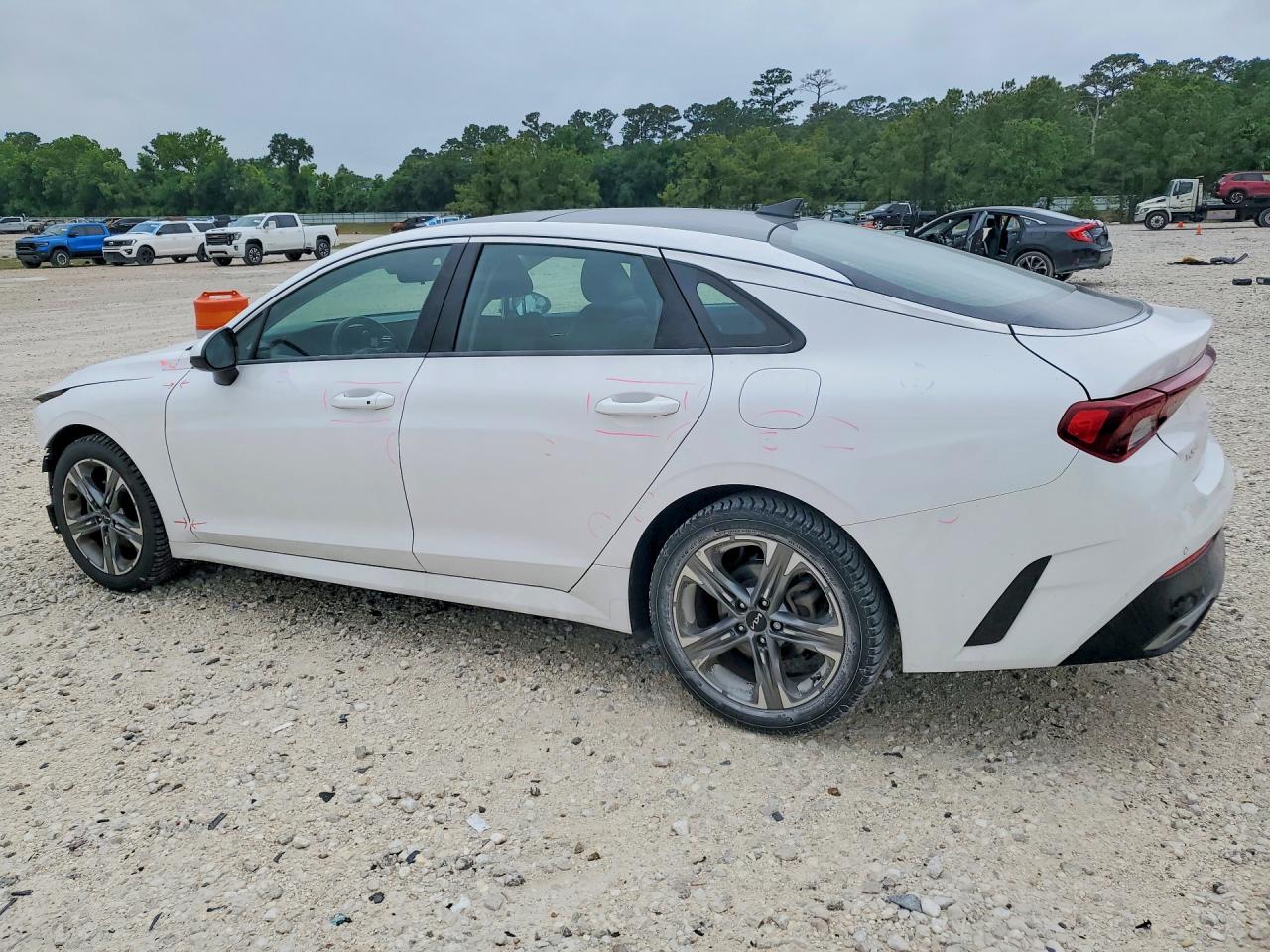 2024 Kia K5 VIN 5XXG34J22RG231071 photo 2