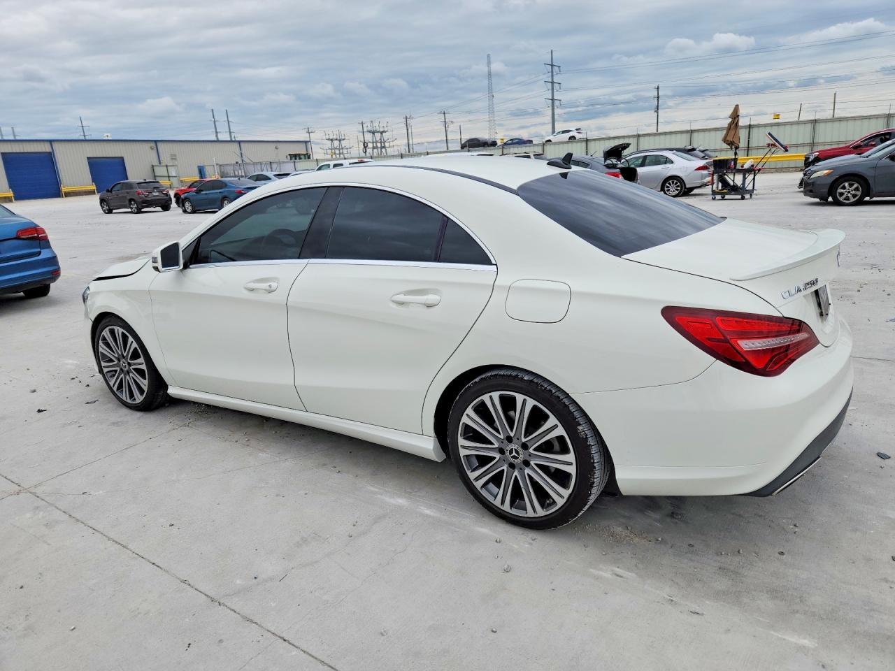 2018 MERCEDES-BENZ Cla-class VIN WDDSJ4EB5JN592836 photo 2