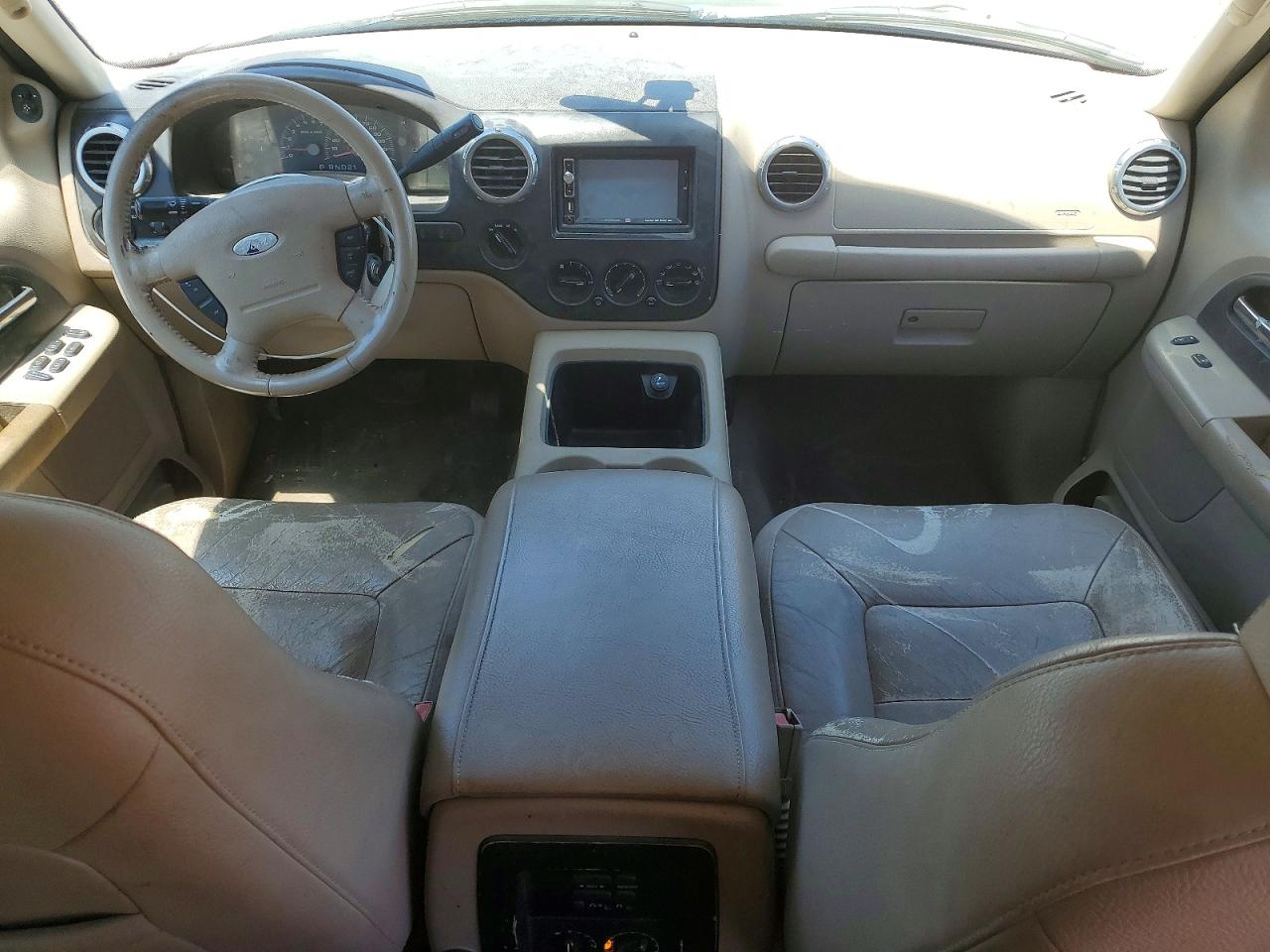 2003 Ford Expedition VIN 1FMPU16L83LC09477 photo 8