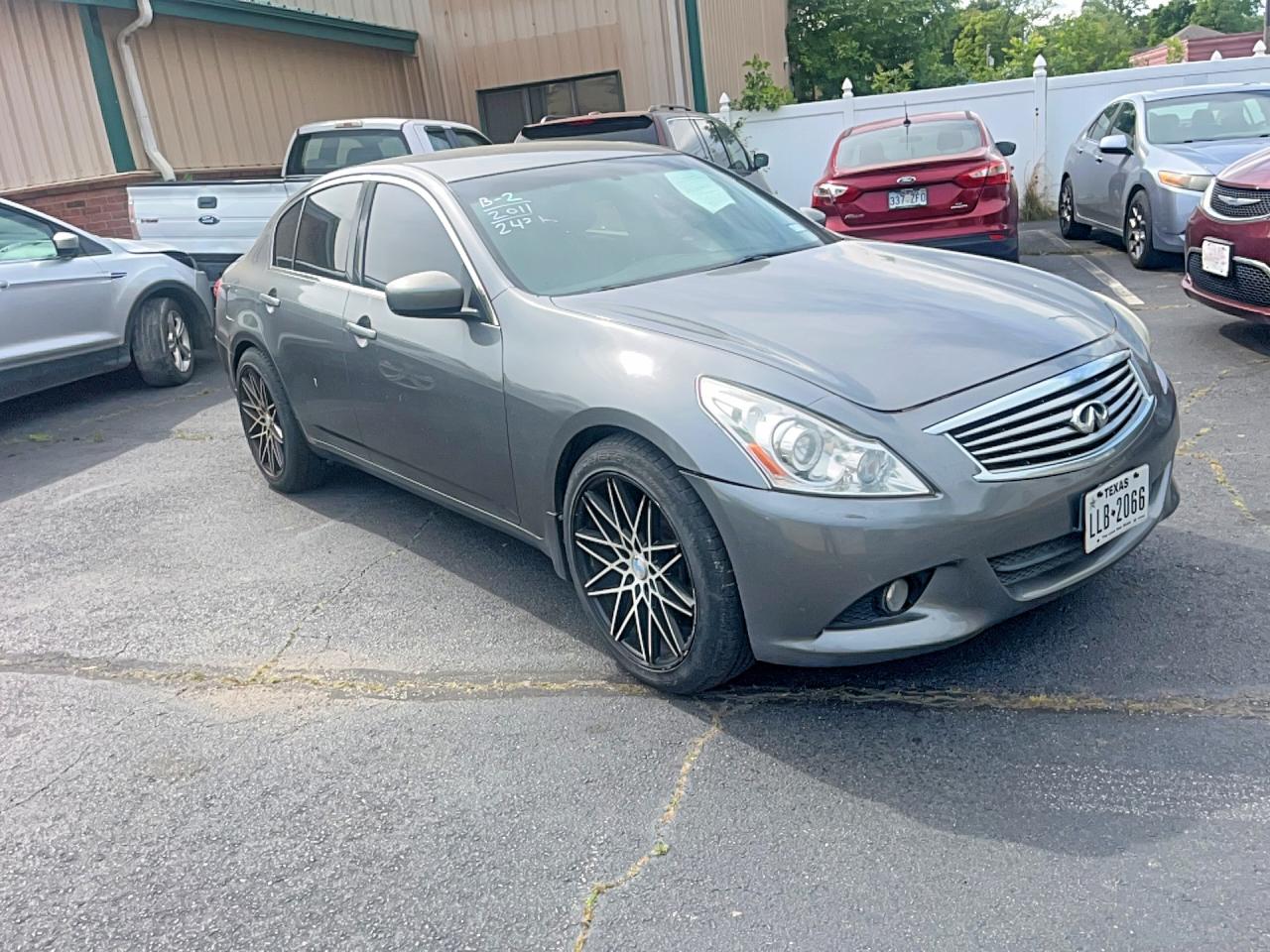 2011 Infiniti G25 VIN JN1DV6AR8BM650020 photo 1