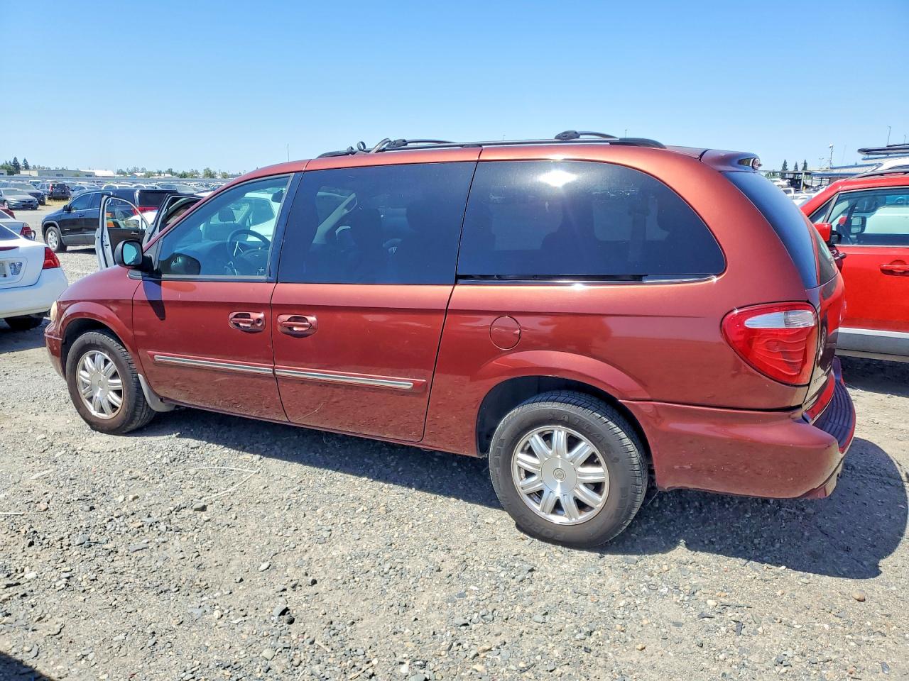 2007 CHRYSLER Minivan VIN 2A4GP54L17R192518 photo 2