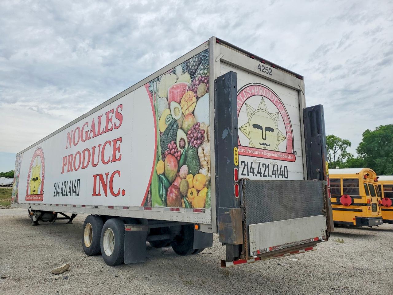 2008 UTILITY All models VIN 1UYVS25328M294313 photo 3