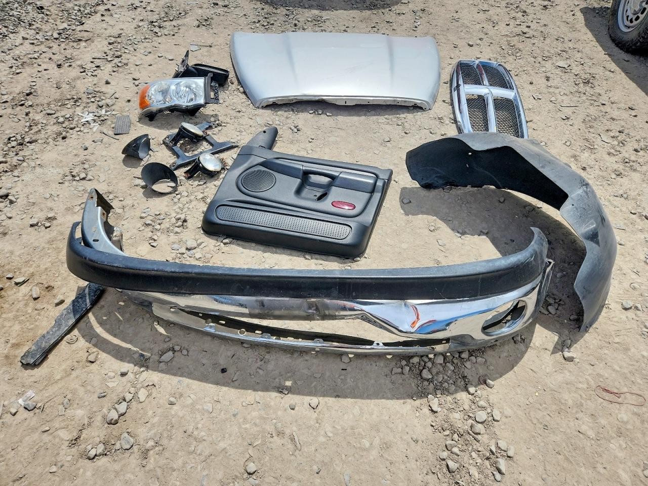 2004 DODGE Ram 1500 VIN 1D7HU18DX4S669901 photo 12