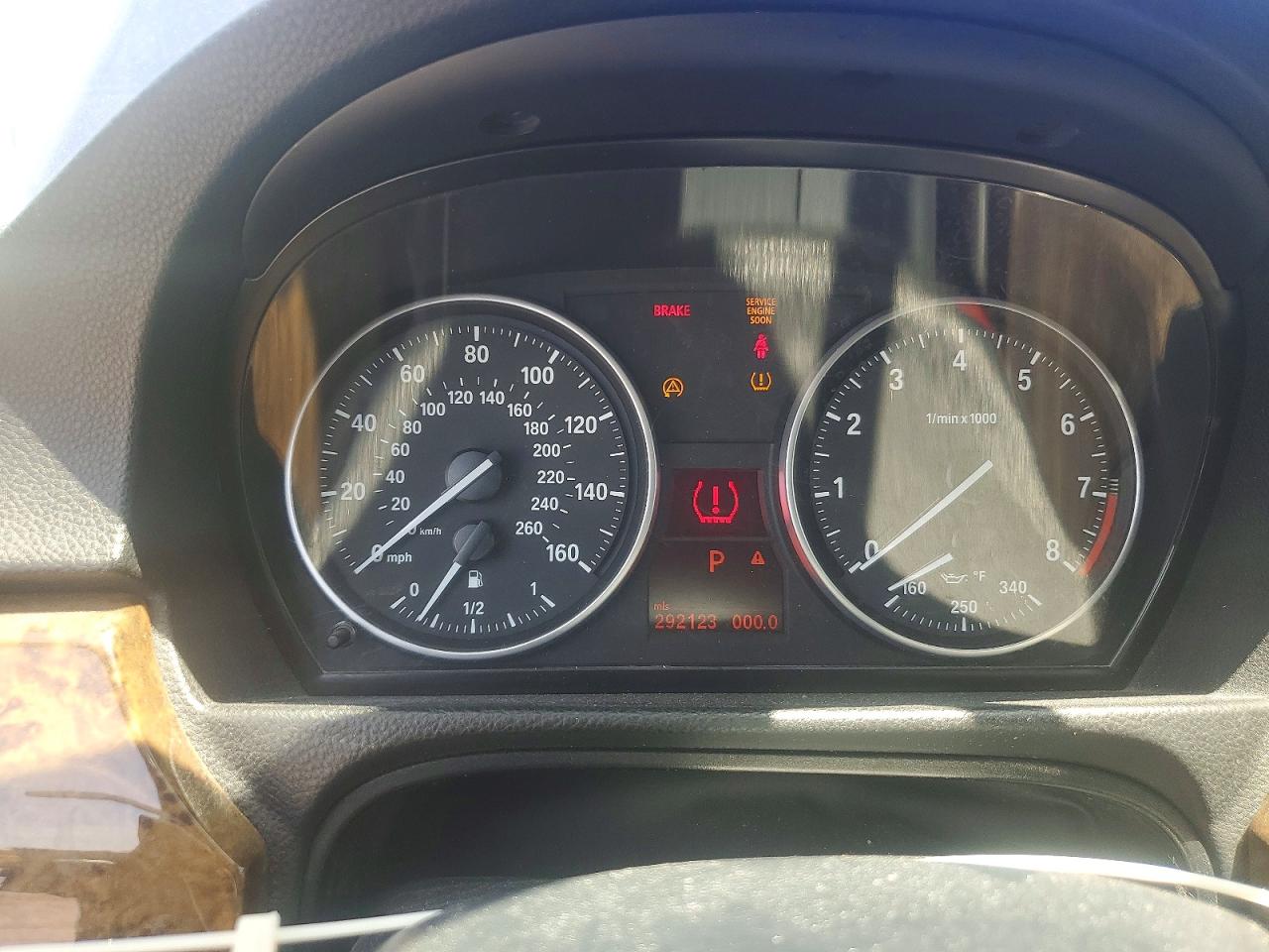 2006 BMW 3 series VIN WBAVD33536KV68661 photo 9
