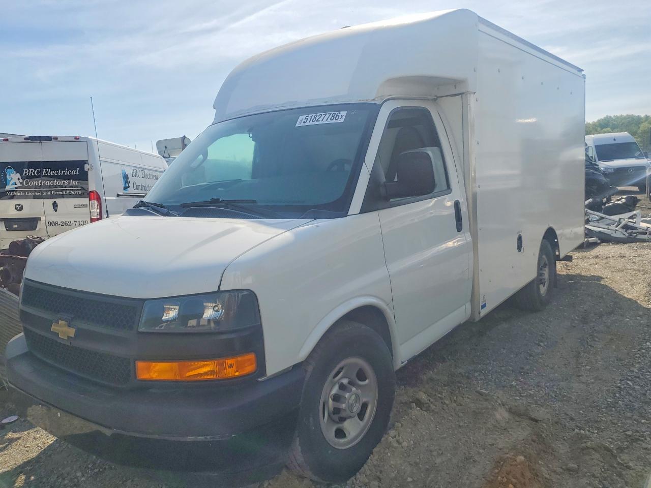 2018 CHEVROLET Express VIN 1GB0GRFG4J1309409 photo 1