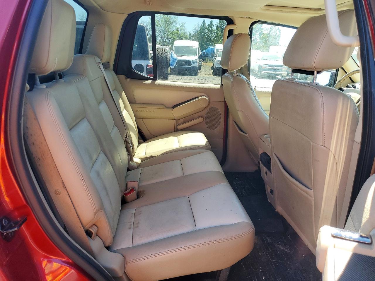 2007 Ford Explorer VIN 1FMEU53807UA11829 photo 10