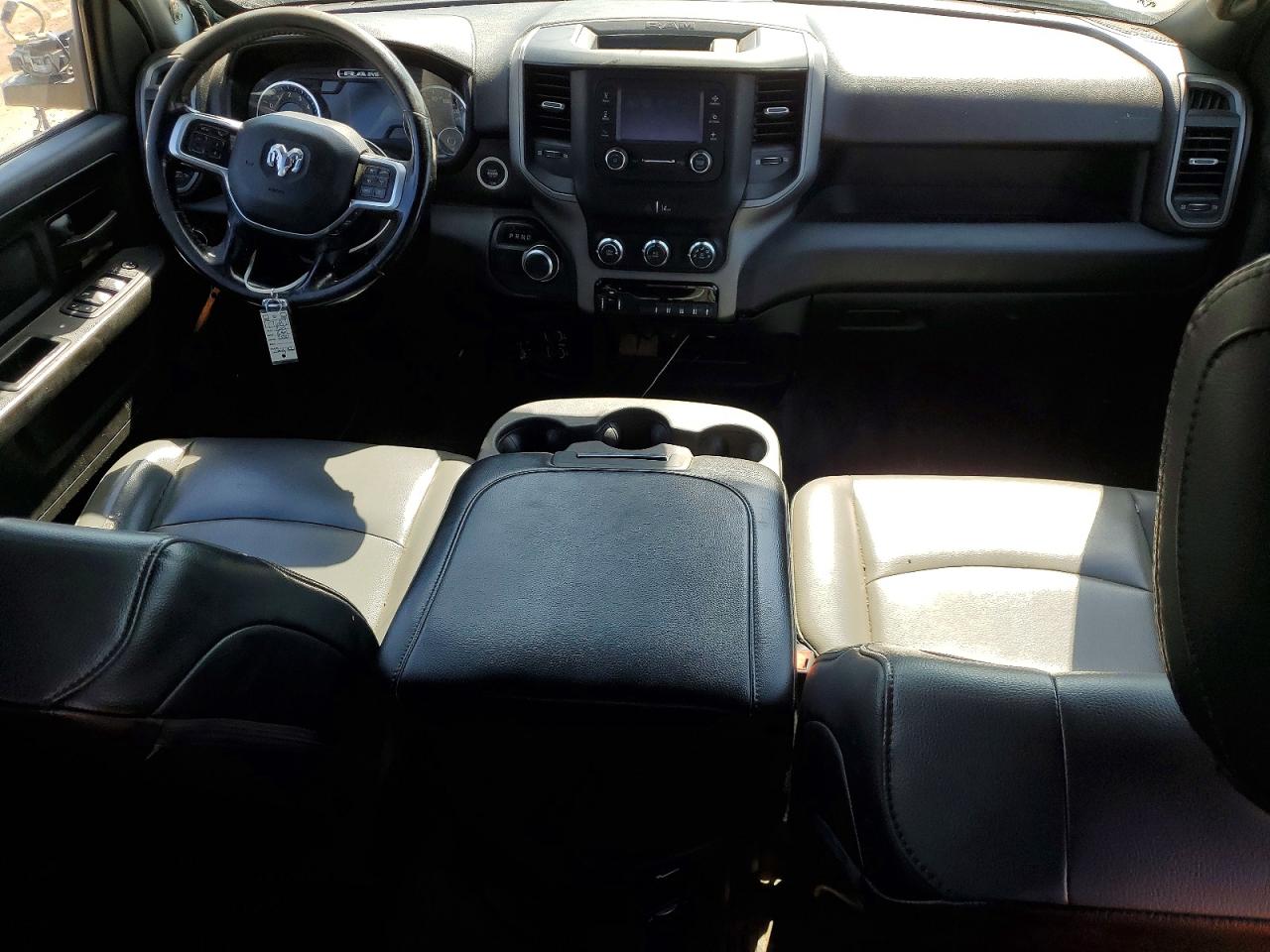 2021 Ram 2500 VIN 3C6UR4HJ5MG578311 photo 8