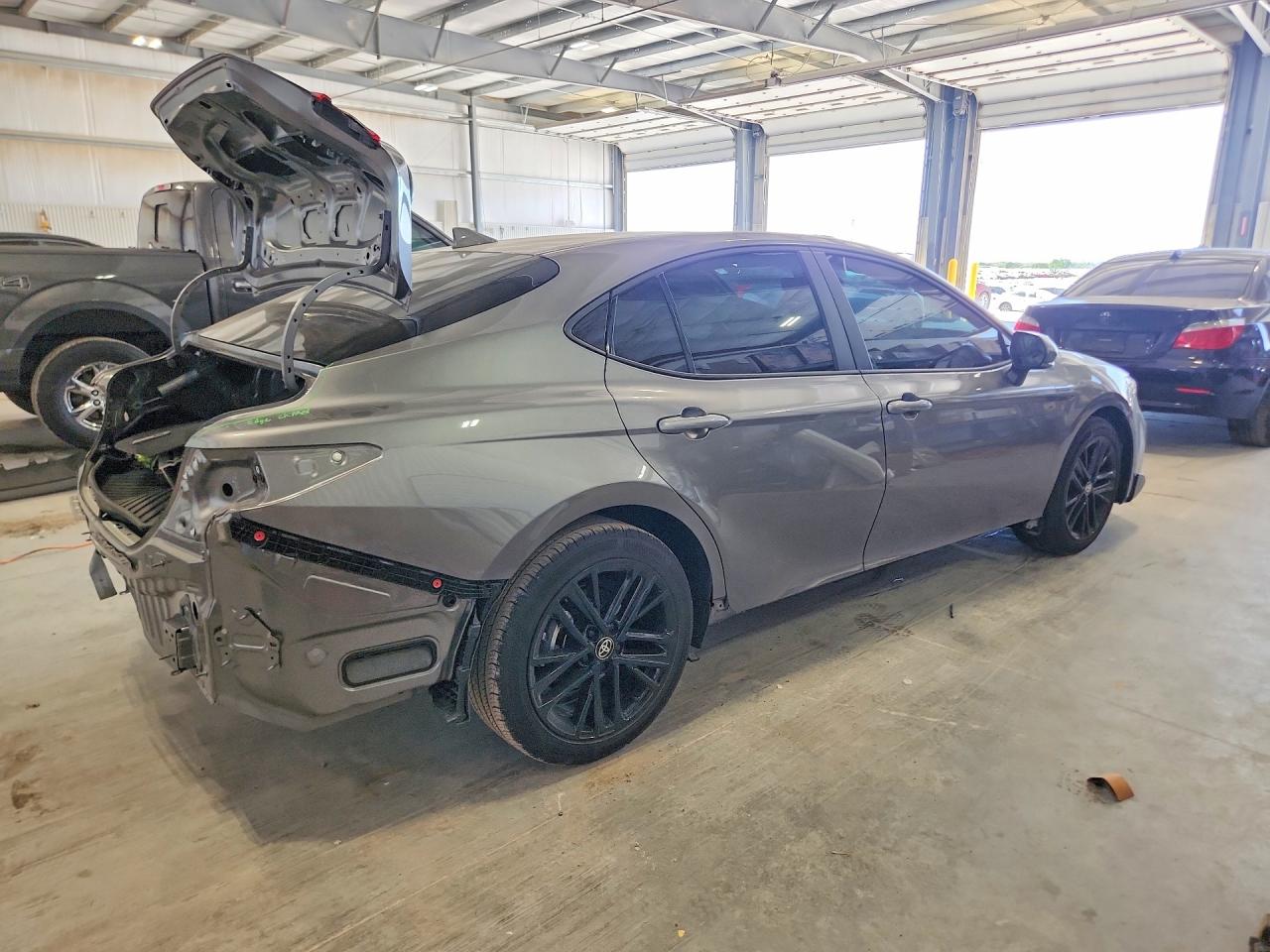 2026 Toyota Camry VIN 4T1DAACK2TU682602 photo 3