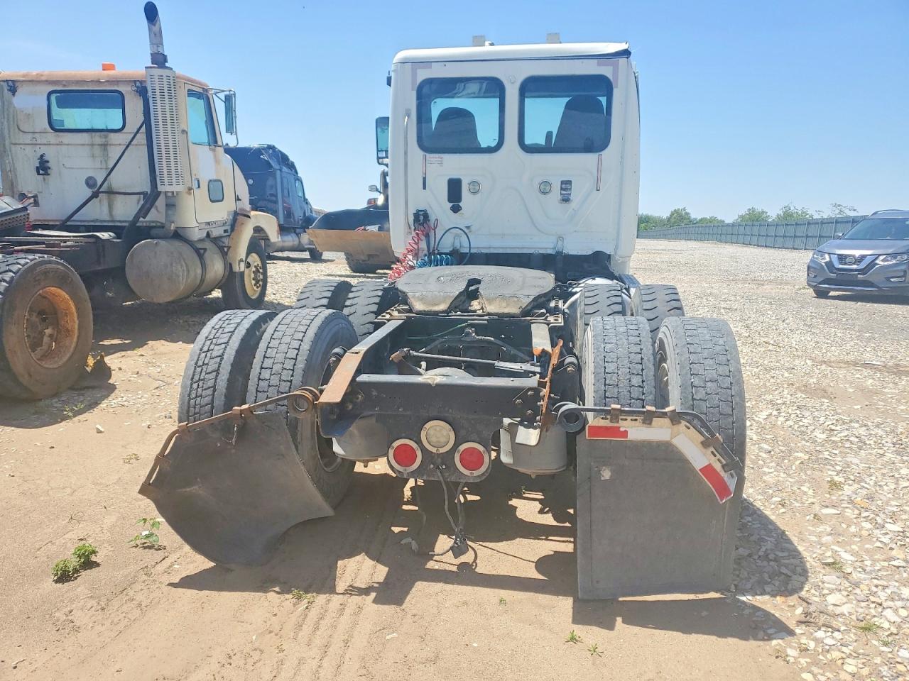 2015 FREIGHTLINER All other VIN 3AKJGEBG7FSGB4277 photo 6