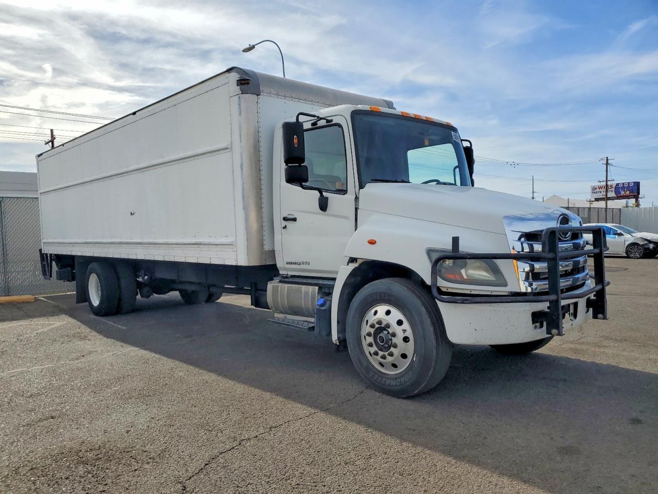 2016 HINO All other VIN 5PVNJ8JV7G4S60622 photo 1