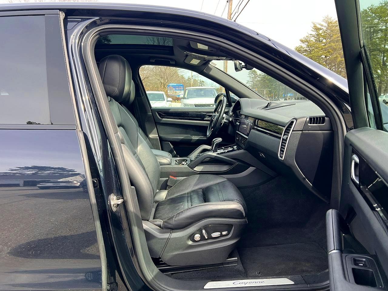 2019 PORSCHE Cayenne VIN WP1AA2AY3KDA00814 photo 5