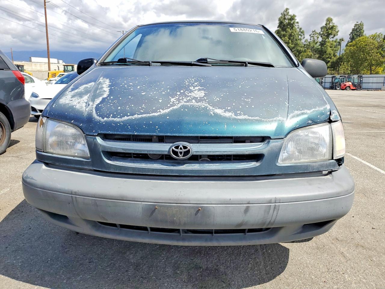 1998 Toyota Sienna VIN 4T3ZF13C6WU025460 photo 5