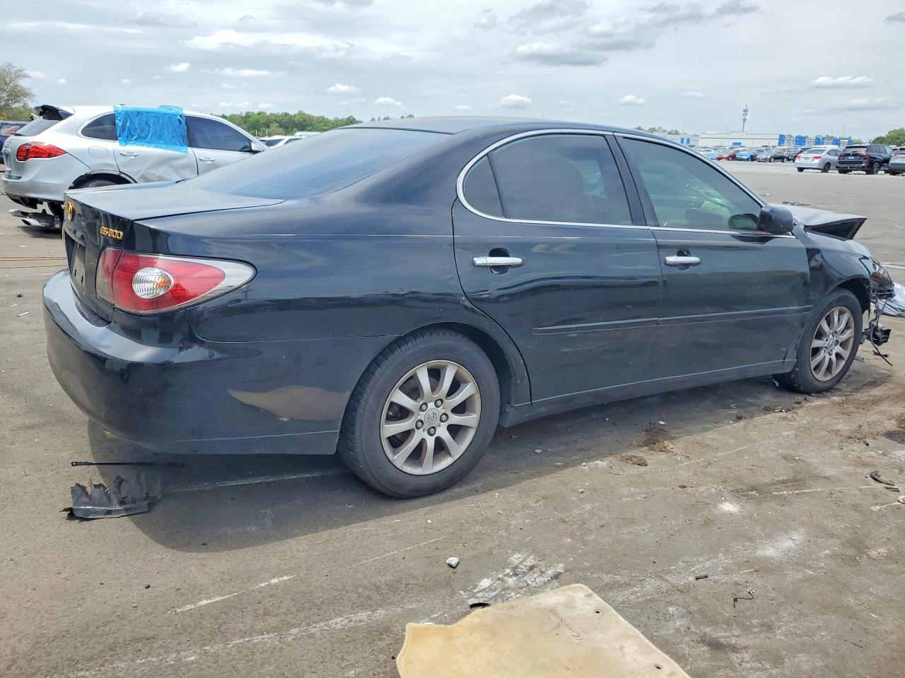 2003 LEXUS Es300 VIN JTHBF30G436002128 photo 3