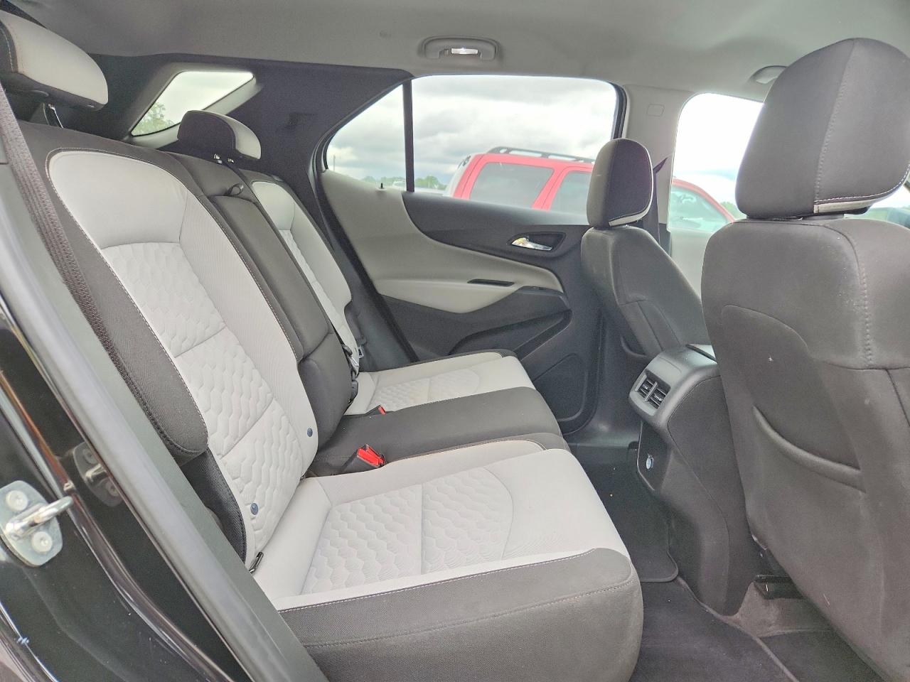 2018 Equinox VIN 2GNAXJEV1J6247540 photo 11