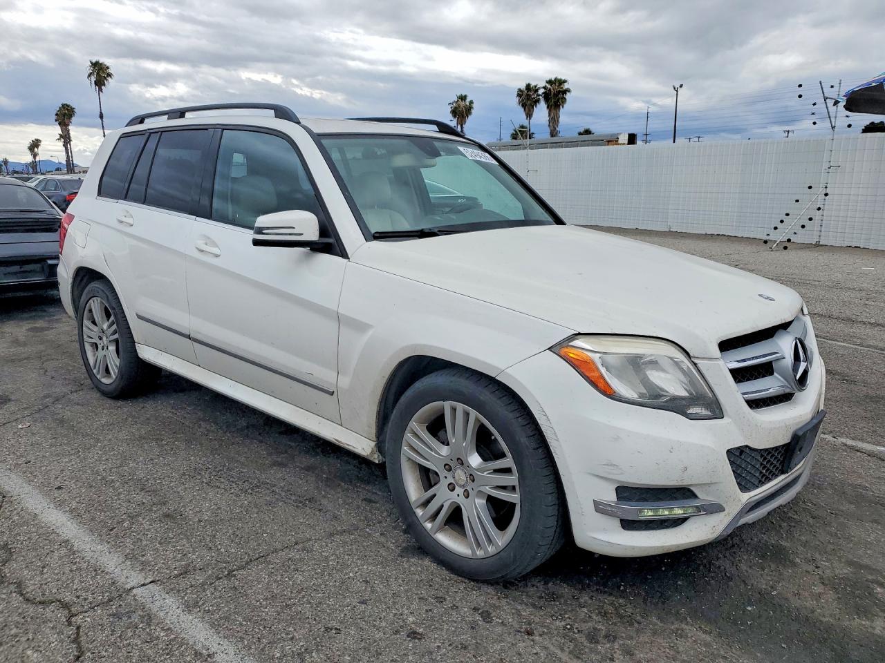 2015 MERCEDES-BENZ Glk-class VIN WDCGG5HBXFG395473 photo 4