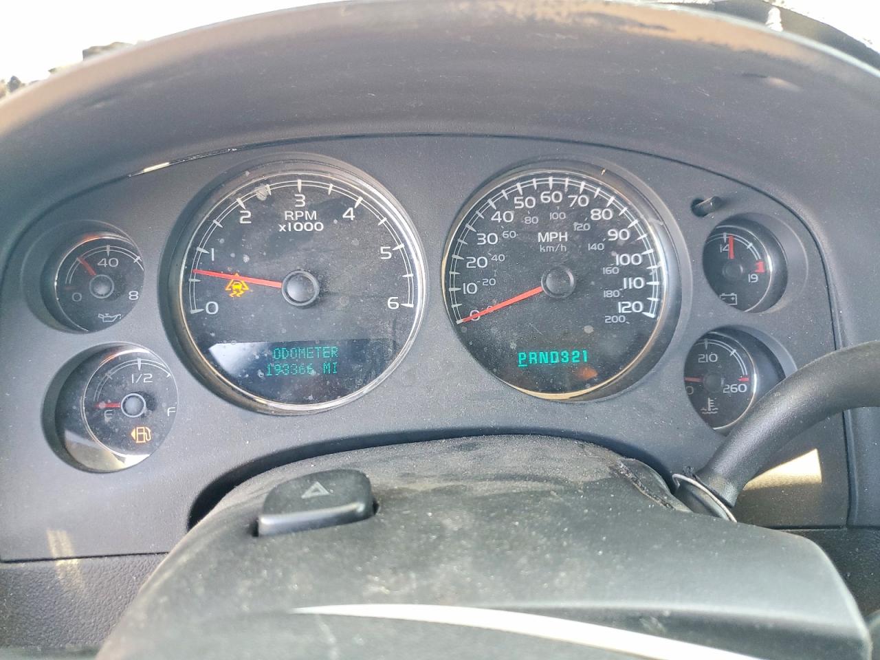2007 GMC Yukon VIN 1GKFC16087R243399 photo 9