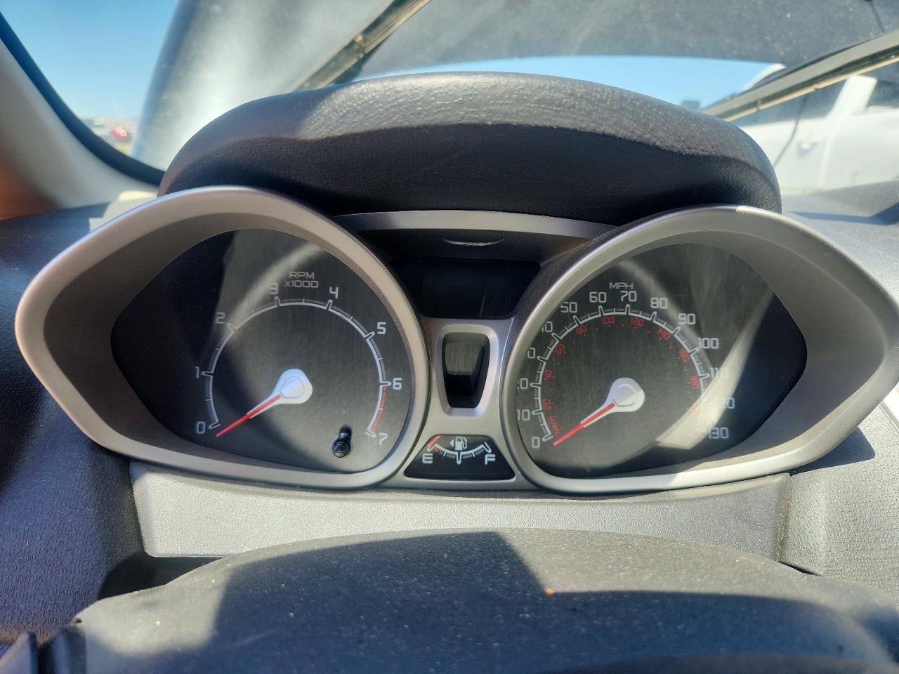 2013 Ford Fiesta VIN 3FADP4BJ4DM227615 photo 9