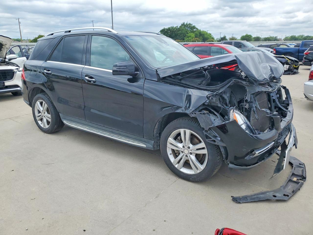 2014 MERCEDES-BENZ M-class VIN 4JGDA5HB8EA418790 photo 4