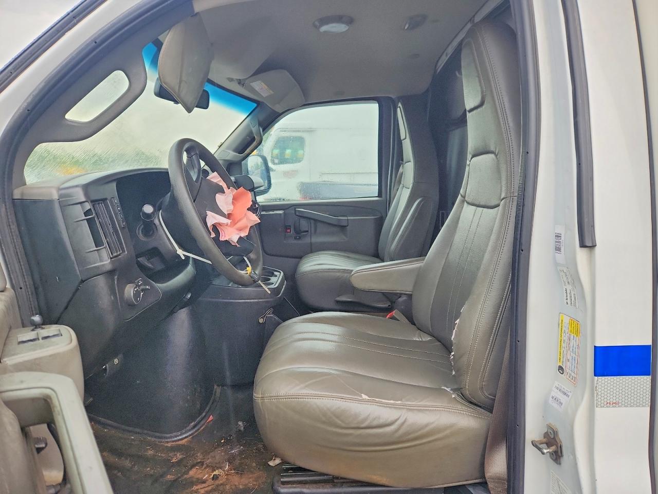 2018 CHEV Express VIN 1GB0GRFG8J1345684 photo 7