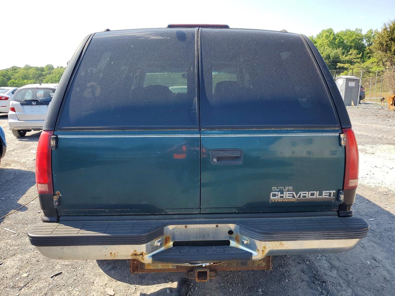 1999 Chevrolet Tahoe VIN 1GNEK13R7XJ321013 photo 6