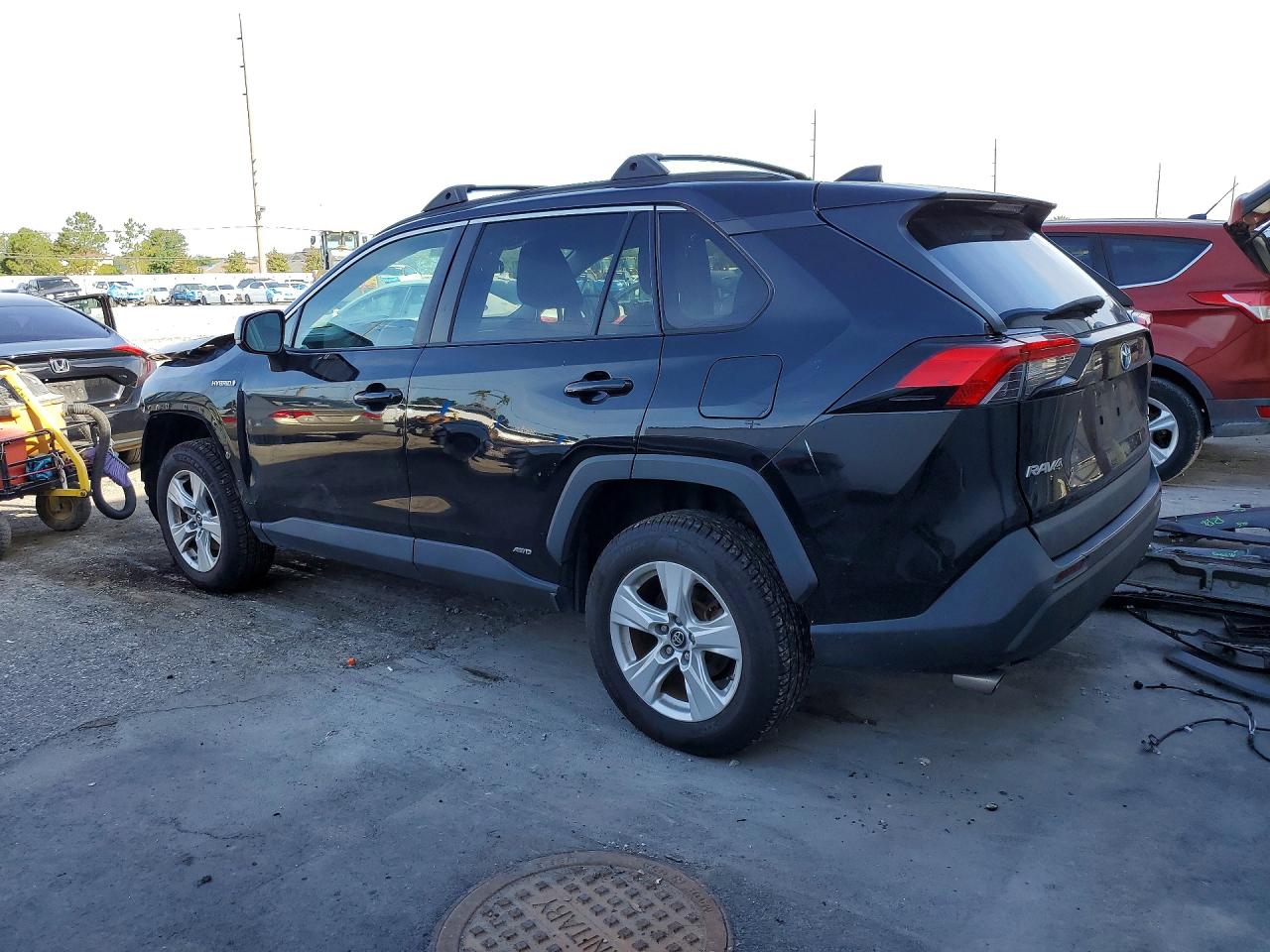 2021 Toyota Rav4 VIN 4T3L6RFVXMU010927 photo 2