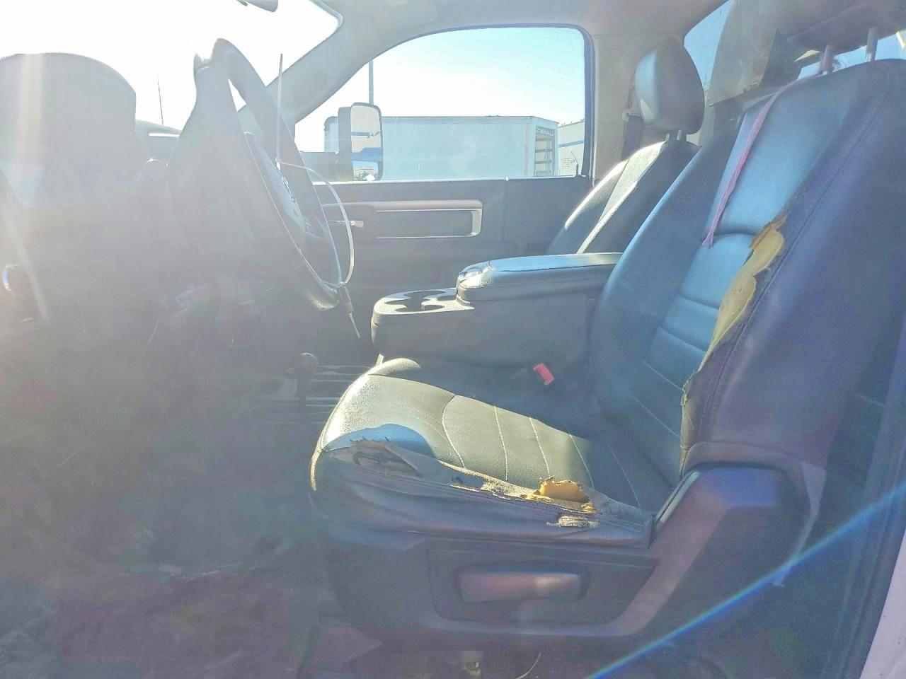 2017 Ram 5500 VIN 3C7WRNAL1HG557550 photo 7