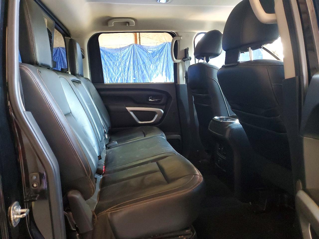 2016 Nissan TITAN VIN 1N6BA1F43GN513887 photo 10