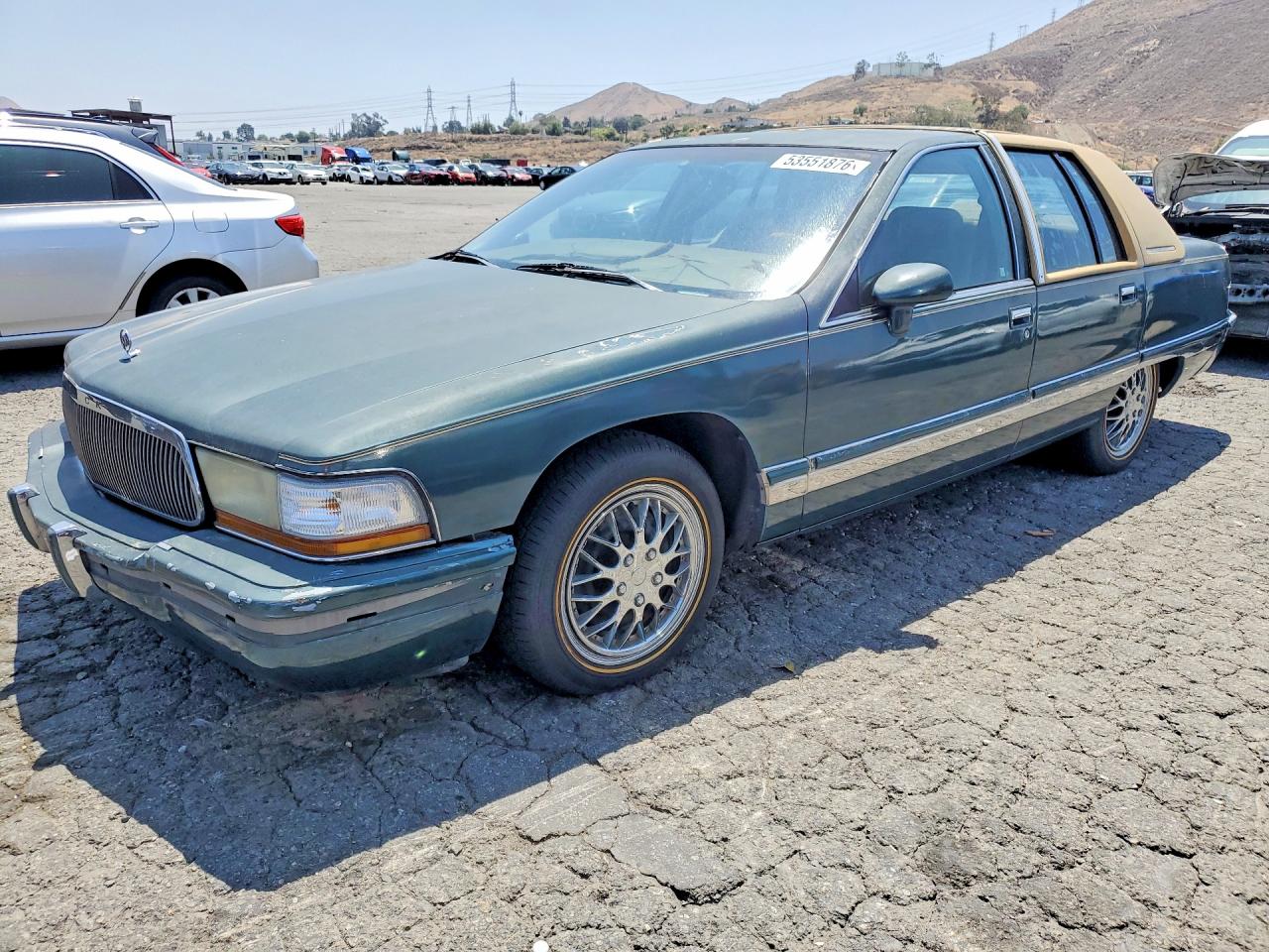 1993 Buick Roadmaster VIN 1G4BN5372PR401924 photo 1