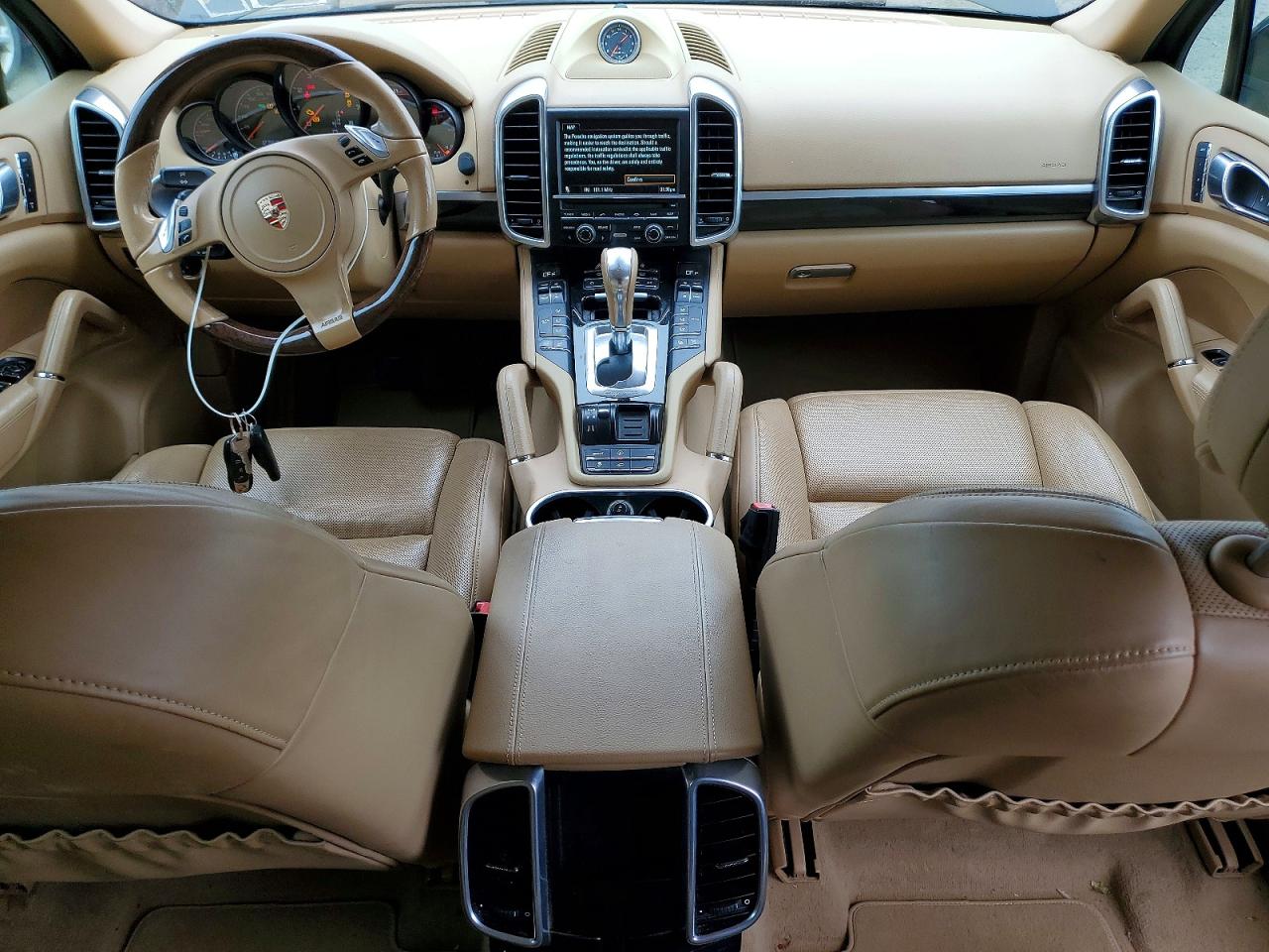 2013 Porsche Cayenne VIN WP1AA2A23DLA01370 photo 8