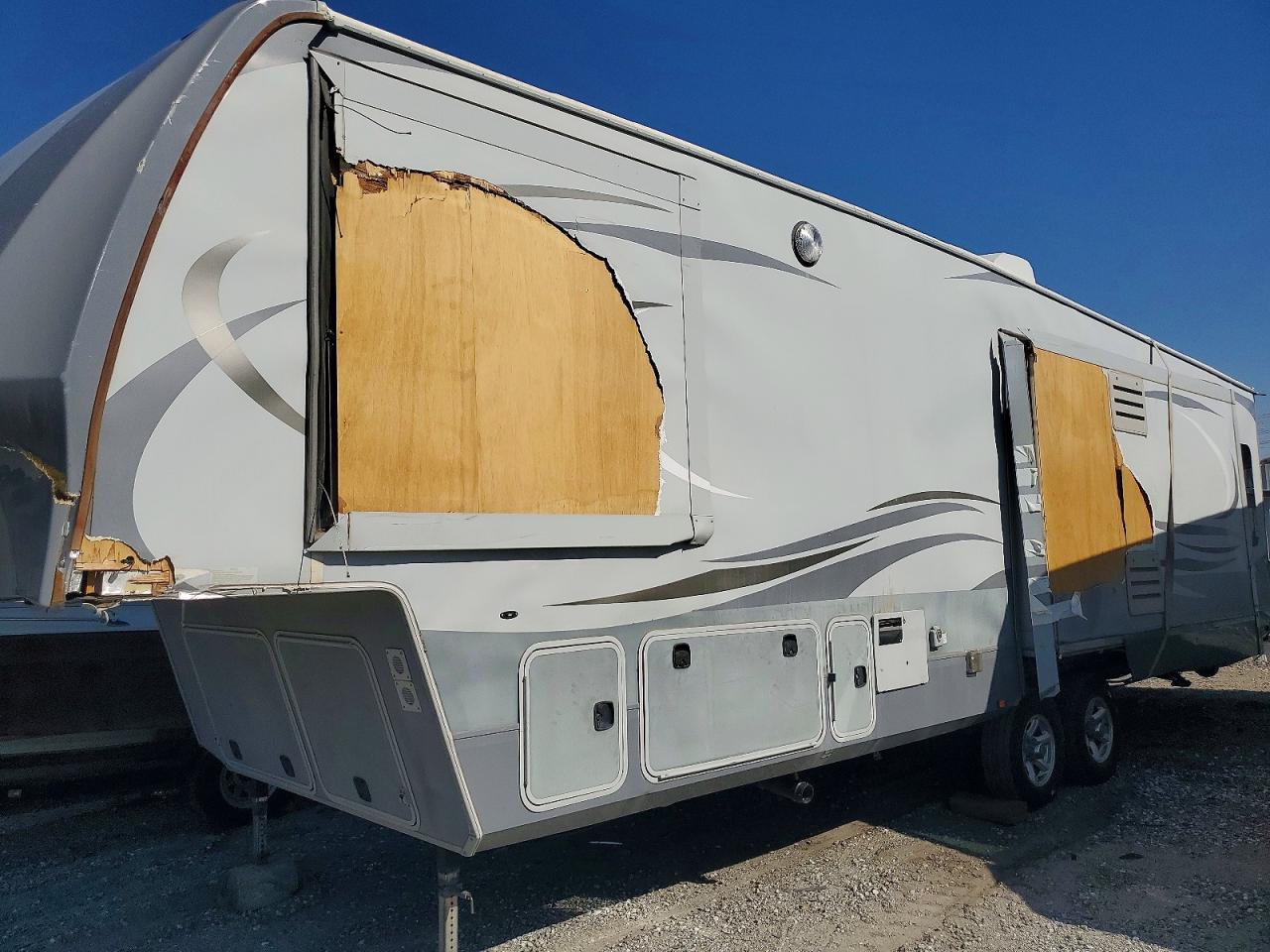 2016 HIGHLAND Recreation VIN 58TFX3523G2024465 photo 9