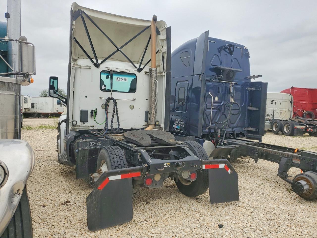 2018 PETERBILT All other VIN 1XPBA48X4JD478140 photo 3
