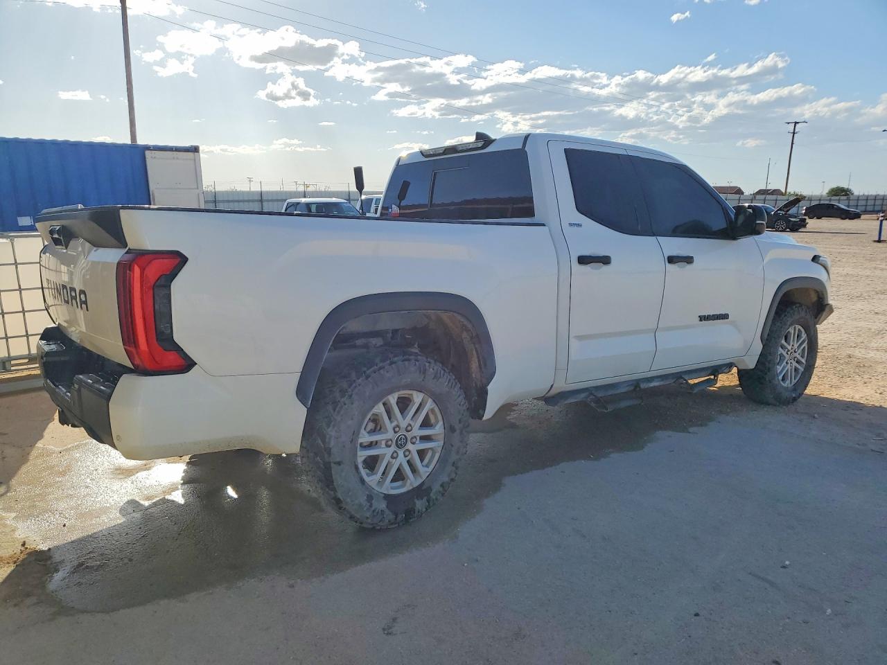 2022 Toyota Tundra VIN 5TFLA5DA1NX049393 photo 3