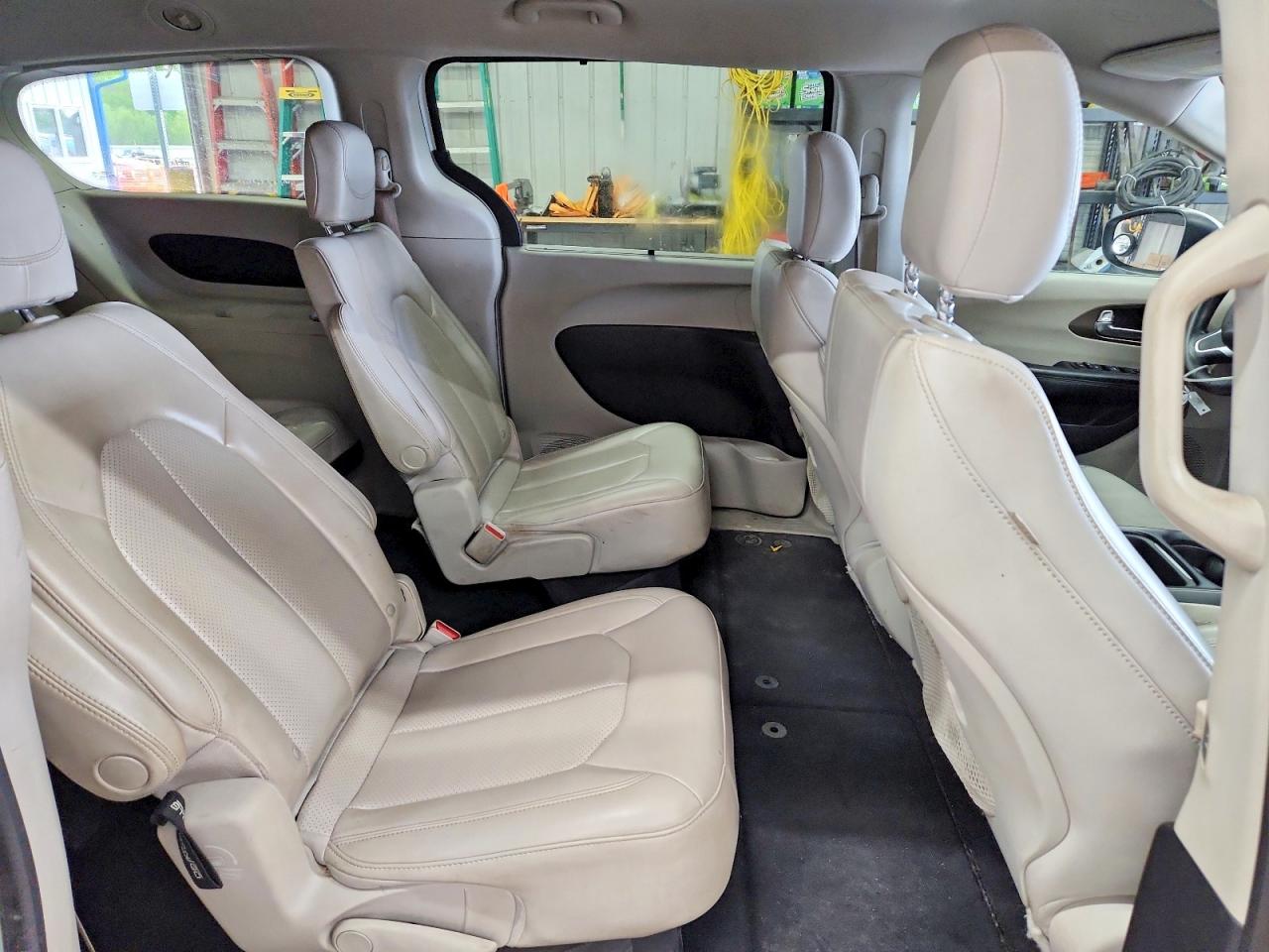 2021 Chrysler Minivan VIN 2C4RC1DG2MR541476 photo 10